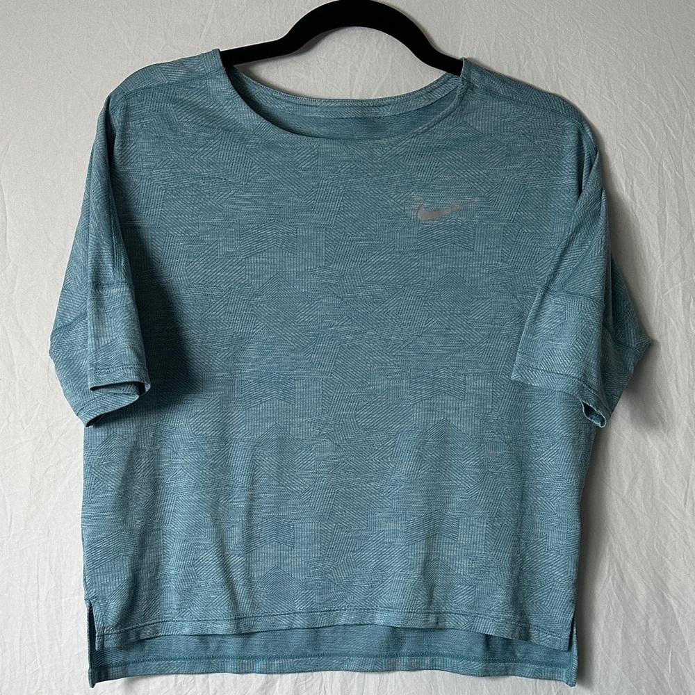 Nike Women's Teal Short Sleeve Tee